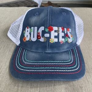buc-ee’s women’s trucker hat with Velcro closure and ponytail opening